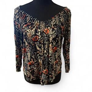 Lucky Brand boho top with pleated detailing on neck line Size Small